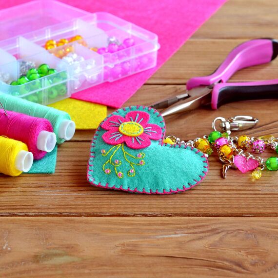 TRIXES 40 Stück Filzstoffplatten - Textil Filz Stoff für DIY Kunst Handwerk Scrapbooking und zum Basteln - Mehrfarbig Rechteckig - Auf Maß zurechtschneidbar - 30cm x 20cm