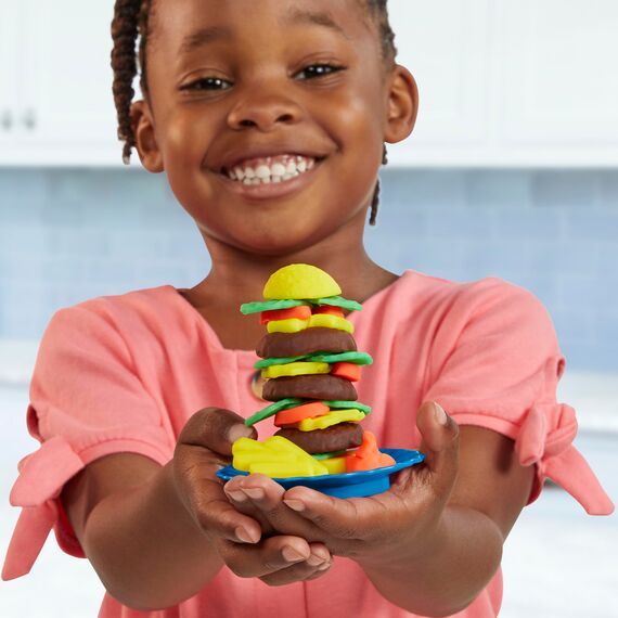 Play-Doh Kitchen Creations Buntes Restaurant, 2-seitiges Küchenspielset, Set für Mädchen und Jungen, Small