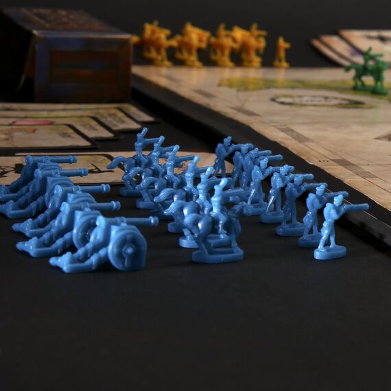 Risiko - Das Strategiespiel, Brettspiel für die ganze Familie, spannendes Gesellschaftsspiel, für Kinder & Erwachsene, der Klassiker beim Spieleabend