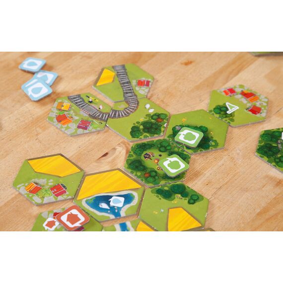 Pegasus Spiele 51240G Dorfromantik *Spiel des Jahres 2023* Brettspiele