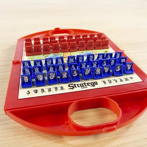 Stratego Compact - Reise-Edition - Brettspiel, ab 8 Jahren, 2 Personen