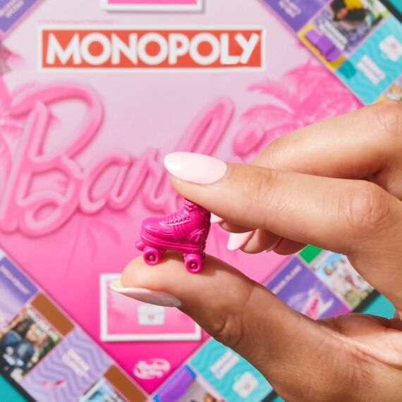 Monopoly Barbie Edition, das Klassische Brettspiel inspiriert von Barbies Traumwelt und ihren Abenteuern, originelles für Kinder und Teenager