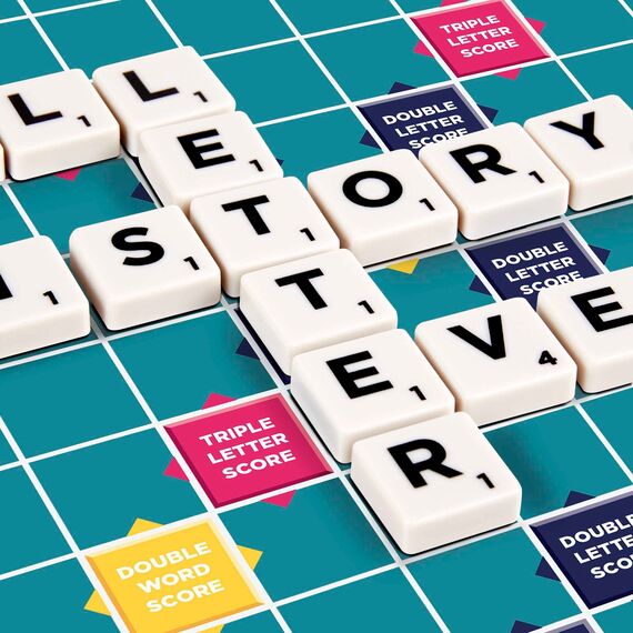 Mattel Games Scrabble Original Deutsche Version, Kreuzworträtsel-Brettspiel für Kinder und Erwachsene, Gesellschaftsspiel, Design kann variieren, für 2 -4 Spieler, ab 10 Jahren, Y9598