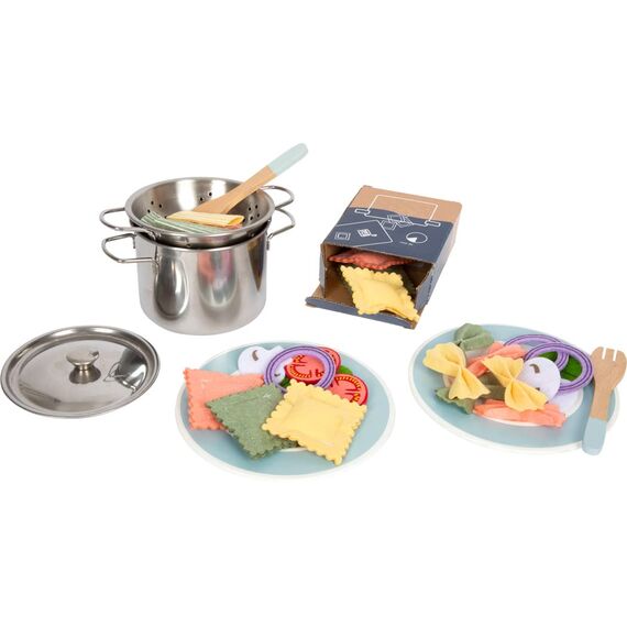 small foot Pasta-Koch-Set "fresh" für die Kinderküche, inkl. Kochtopf, Sieb, Geschirr und Nudeln, ab 3 Jahren, 12292