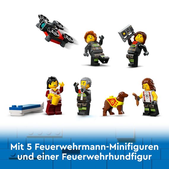 LEGO City Feuerwehrstation mit Drehleiterfahrzeug, Feuerwehr-Spielzeug mit Feuerwache und Feuerwehrauto, Geburtstagsgeschenk für Kinder ab 6 Jahren, Set mit Hund und 5 Minifiguren 60414