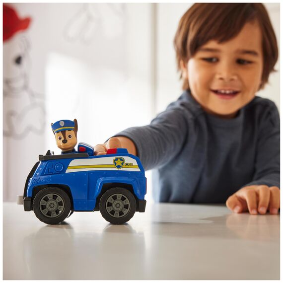 PAW PATROL, Polizei-Fahrzeug mit Chase-Figur (Sustainable Basic Vehicle/Basis Fahrzeug), Spielzeug für Kinder ab 3 Jahren