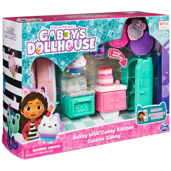 DREAMWORKS GABBY'S DOLLHOUSE - Deluxe Raum, Bakey with Cakey, Küche mit Kuchi (engl. Cakey), 3 Möbelstücken und 2 Überraschungsboxen mit Zubehörteilen, geeignet für Kinder ab 3 Jahren