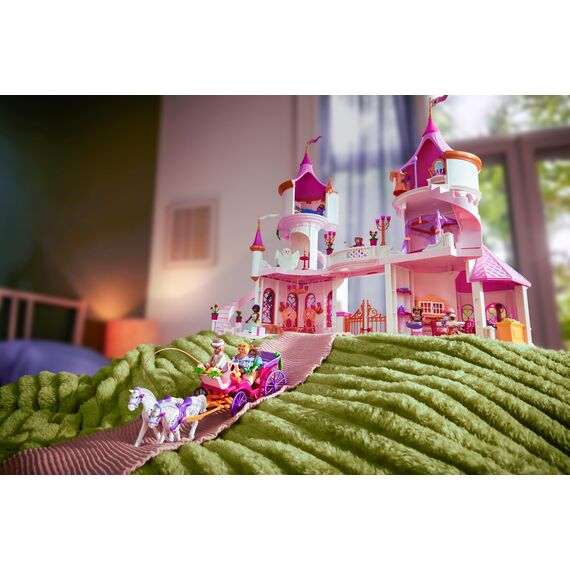 PLAYMOBIL | Princess Magic | Königliche Küche | Prinzessinnen Spielzeug | Küche Spielset | Märchen Spielzeug für Kinder ab 4 Jahren | 71848