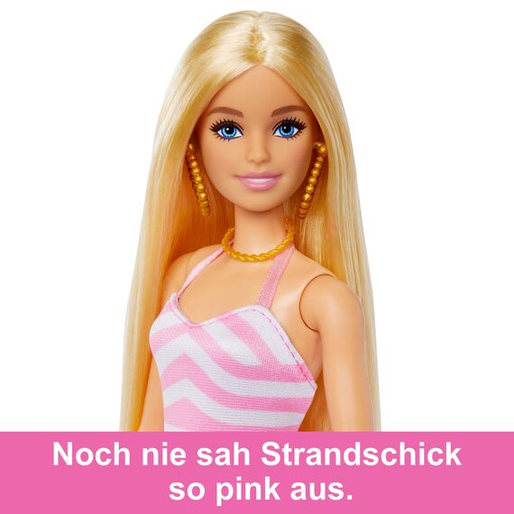 Barbie - Blonde Puppe mit pink-weißem Badeanzug, Sonnenhut, Tragetasche und Strand-Accessoires, für Kinder ab 3 Jahren, HPL73