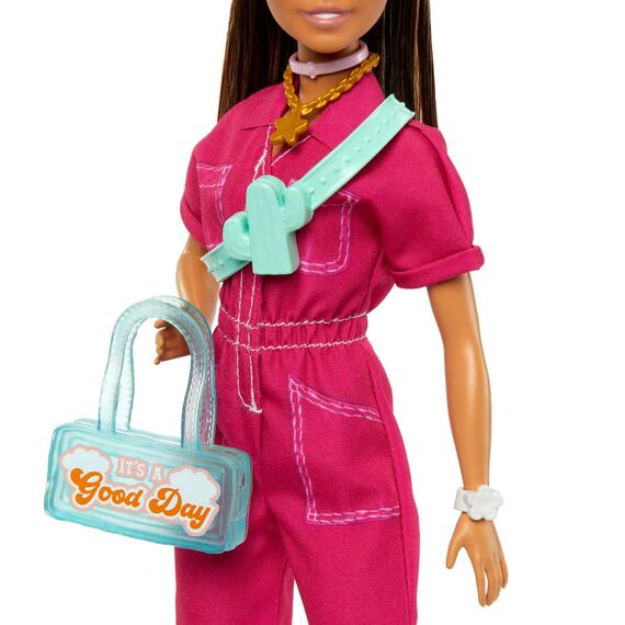 Barbie Fashionista - Puppe in pinkem Jumpsuit mit Accessoires und Welpen für Styling-Spaß und Geschichtenerzählen, braune Haare mit Pony, für Kinder ab 3 Jahren, HPL76