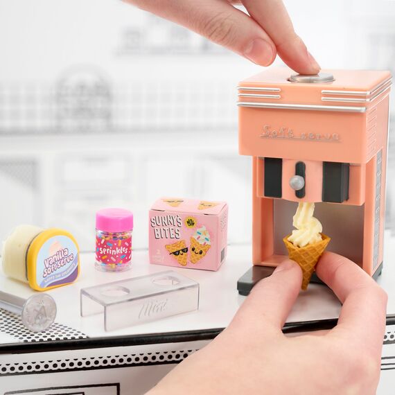 MGA's Miniverse Make It Mini Appliances Series 2 - Sammlerstücke, Geheimnisvolle Blindverpackung, Basteln mit Harz, Lebensmittel-Nachbildungen aus der Küche, für Sammler & Kinder ab 8, Nicht ESSBAR
