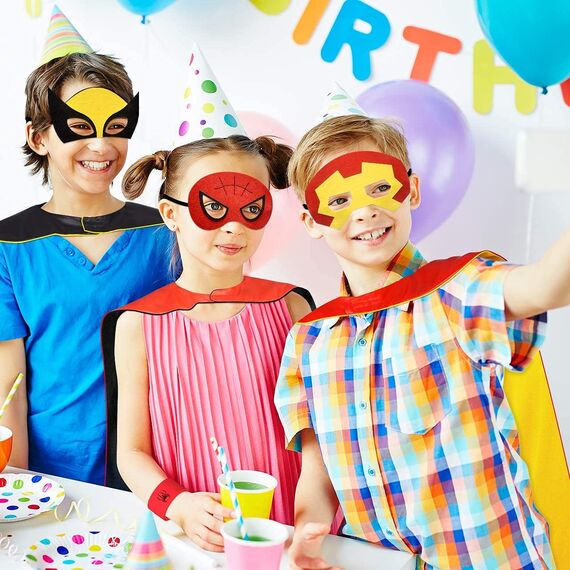 LATERN 6Pcs Superheld Cape und Maske, Cartoon Superheld Kostüme Verkleiden sich Spielzeug für Kinder Jungen Mädchen Geburtstag Party Favors