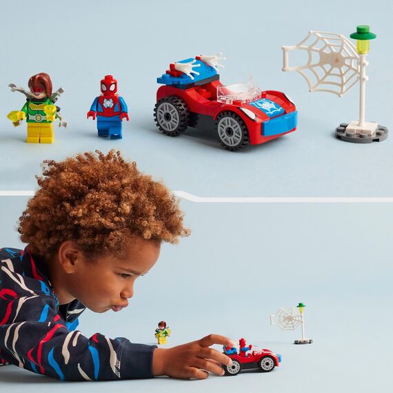 LEGO 10789 Marvel Spider-Mans Auto und Doc Ock Set, Spidey und Seine Super-Freunde, baubares Spielzeug für Jungen und Mädchen ab 4 Jahren, mit im Dunkeln leuchtenden Teilen