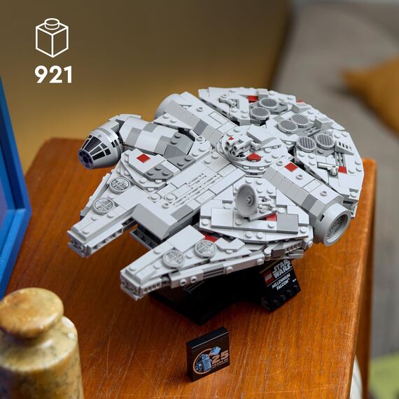 LEGO Star Wars Millennium Falcon, 25. Jahrestag Set für Erwachsene & Star Wars: Tantive IV, Modell eines Sternenschiffs aus Star Wars