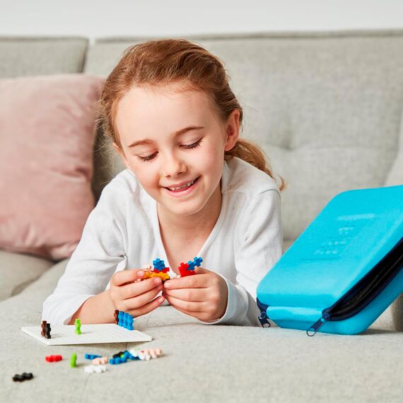 Plus-Plus 9607012 Kreativ-Bausteine, Reisekoffer Set, Geniales Konstruktionsspielzeug, 100 Teile, Blue