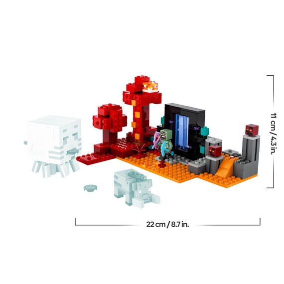 LEGO Minecraft Hinterhalt am Netherportal - Spielzeug mit Orc Krieger Figur, Hoglin und Ghast - Spielset zum Bauen mit 2 Magmawürfeln - Gamer Geschenk für Jungen & Mädchen ab 8 Jahren - 21255