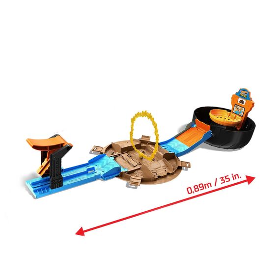 Hot Wheels Monster Trucks Stunt Reifen Spielset, enthält 3 Monster Trucks und 3 Fahrzeuge im Maßstab 1:64, Geschenk für Kinder im Alter von 4 bis 8 Jahren, HHY74