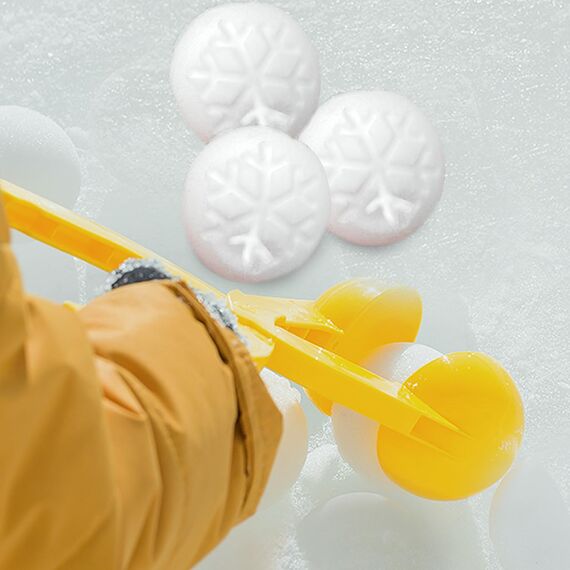 JAMARA 460396 - Snow Play Schneeballzange 38cm - Schneebälle (ca. 7 cm Durchmesser) in Sekunden Formen, nie Wieder kalte Hände, Schneebälle sind fluffig und Nicht so hart wie die Handgemachten, gelb