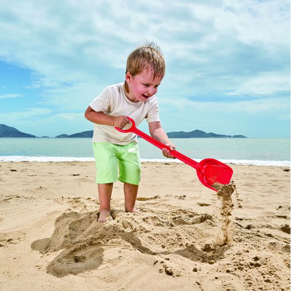 Hape E4076 Starke Schaufel 40cm, rot | Sandspielzeug (Packung mit 2)