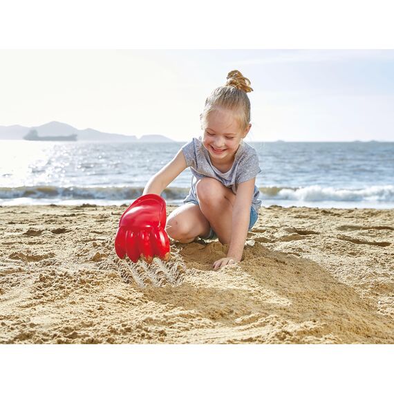 Hape Handbagger, Sandspielzeug – Robuste Strand- und Gartenschaufel, Outdoor Spielzeug, für Sandkasten & Garten, ab 18 Monaten (Packung mit 2)