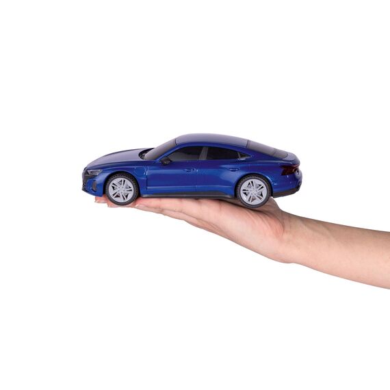 Revell Control I RC Scale Car Audi e-tron GT I ferngesteuertes RC Auto I ultimative Erlebnis für Audi-Fans I max. 10 km/h I für Kinder und Erwachsene ab 8 Jahren