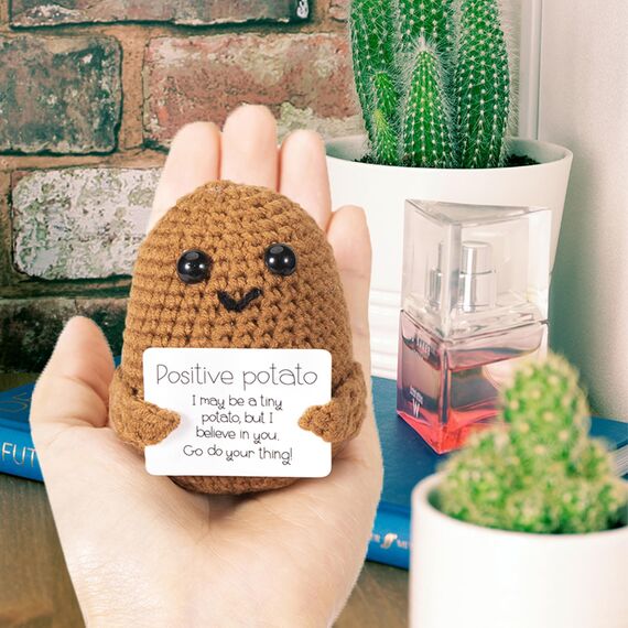 XBOCMY Pocket Hug Positive Kartoffel, Kreative Strickwolle Kartoffel Puppe, Mutmacher Geschenk, Geschenke für Frauen, Einschulung Geschenk