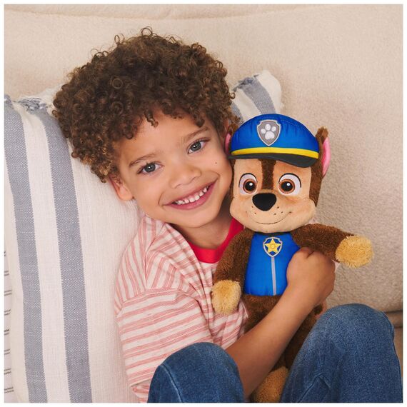 GUND PAW Patrol Schlenkerplüsch Chase, 30 cm - hochwertiges Plüschtier aus weichem Velours-Frottee mit gestickten Augen, original im Look der TV-Serie, für Kinder ab 1 Jahr