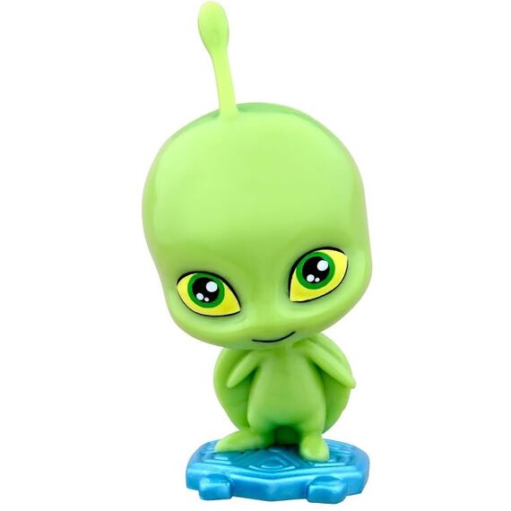 Miraculous Bandai Ladybug und Cat Noir Surprise 4 Pack | 4 Kwami Figuren im Inneren | Mystery Toys Sammeln Sie alle Figuren mit Juwelen zum Spielen und Präsentieren