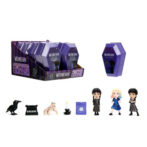 Jada Toys Wednesday Figur (1 Stück in der Mystery Box) - 1 von 3 Sammelfiguren aus Metall (Wednesday Addams oder Enid) mit Zubehör - für Fans und Sammler ab 8 Jahre, Auswahl per Zufallslos, 6,5cm