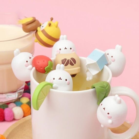 MOLANG Kaninchen Korea Cup Ornaments Serie Blind Box Action Figuren Mystery Box niedliche Zufallsspielzeug Geburtstagsgeschenk Weihnachten Sammelspielzeug für Desktop Ornamente, 6 PCS