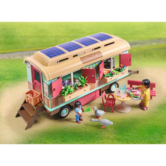 PLAYMOBIL Country 71441 Gemütliches Bauwagencafé, spielerisches Lernen mit liebevoll gestaltetem Bauwagen, detailreicher Austattung und einem Gänseteich, nachhaltiges Spielzeug für Kinder ab 4 Jahren