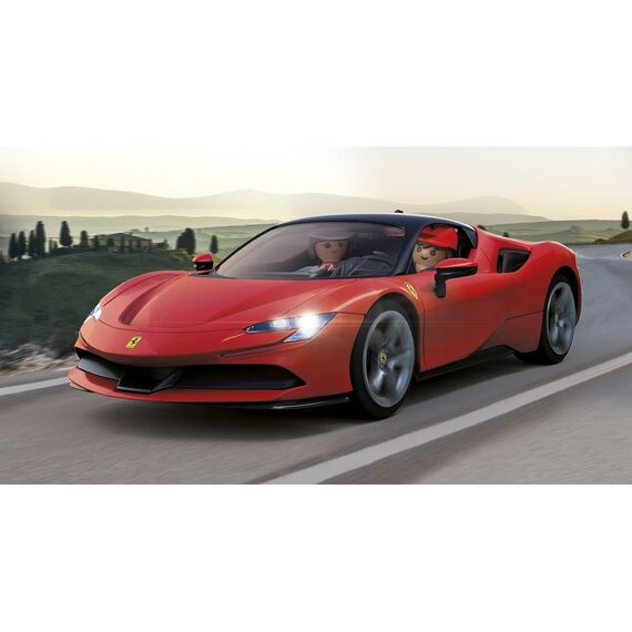PLAYMOBIL 71020 Ferrari SF90 Stradale mit Lichteffekten, Supersportwagen, Sammlerstück für Autofans, Spielzeug für Sammler und Kinder ab 5 Jahren