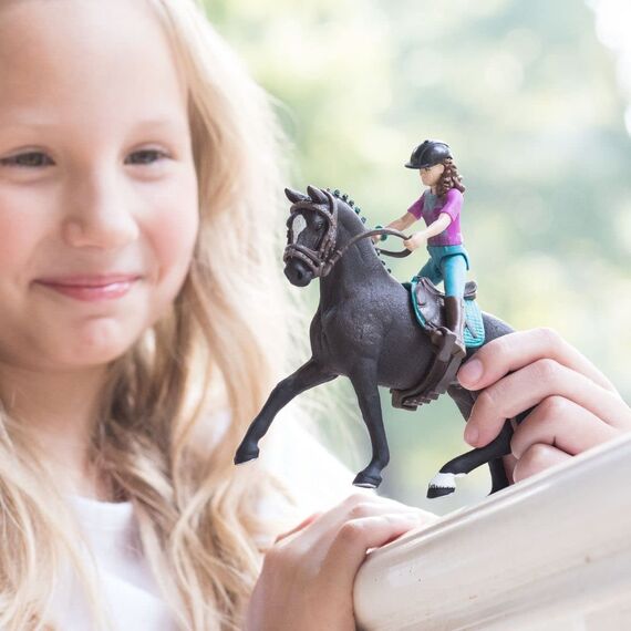 SCHLEICH 42541 Horse Club Lisa & Storm, für Kinder ab 5-12 Jahren, Horse Club - Spielset
