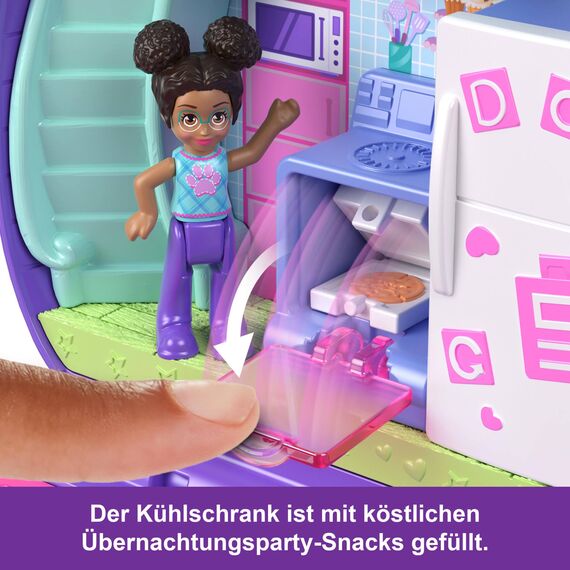 Polly Pocket Puppen und Spielset, Übernachtungsparty-Welpen-Schatulle, Spielzeug für unterwegs mit 1 kleinen Puppe, Hündchen, Zubehör für Mode und Essen, JCR38