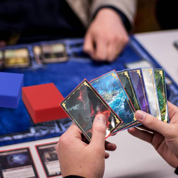 Mlikero 1000 Stück Kartenhüllen, 10 Farben Karten Hüllen Sleeves, Sammelkarten Hüllen Perfekte passend für MTG, Sammelkarten,Sportkarten, 66 x 91 mm