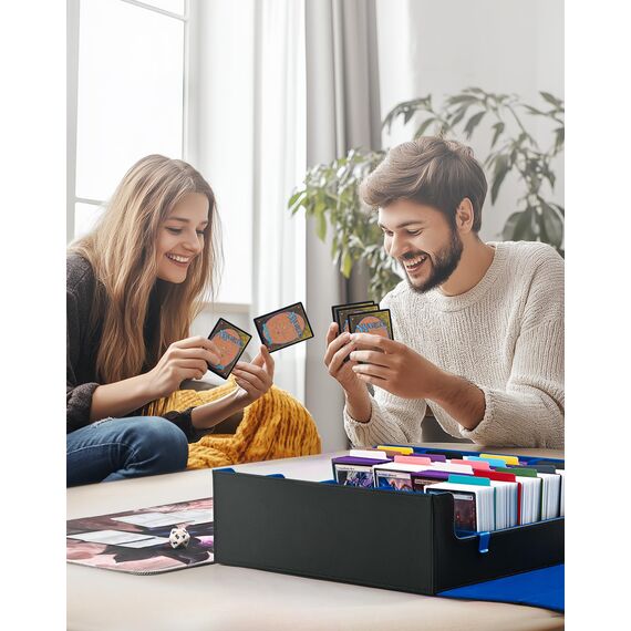 UAONO Kartenaufbewahrungsbox für Trading Cards, 2400+ MTG Commander Deck Box mit 24pcs bunten Teilern, Kartenetui passend für Magic TCG PTCG Spielkarten(schwarz&blau)