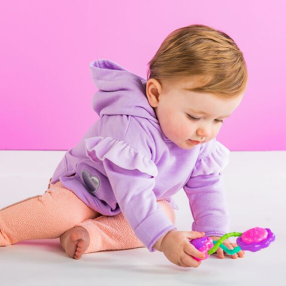 Bright Starts, Rattle and Shake Barbel, Rassel in rosa, mit bunten Perlen und Lichtreflektion
