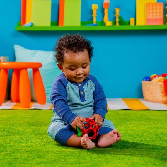 Bright Starts Oball Easy Grasp Apfel Beiring Spielzeug, Hold My Own Collection, BPA-frei, Unisex, Neugeborene und lter