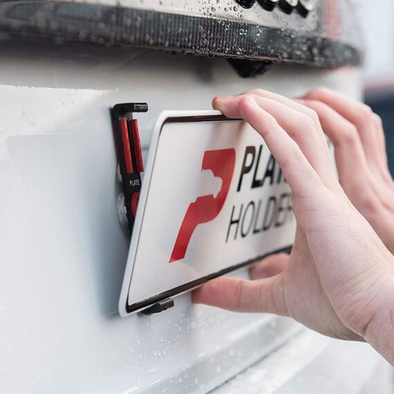 PLATEHOLDER® ORIGINAL - rahmenlose universal Kennzeichenhalter Nummernschildhalter - unsichtbar und wetterfest - Nummernschildhalterung für jedes Auto mit Straßenzulassung Tüv