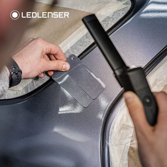Ledlenser W7R Work Stablampe LED Werkstatt | KFZ Lampe 600 Lumen | LED Baulampe mit Akku | 5 Stunden Leuchtdauer | Werkstattlampe | Lampe zum Arbeiten | Arbeitsleuchte aufladbar | Akku Leuchte