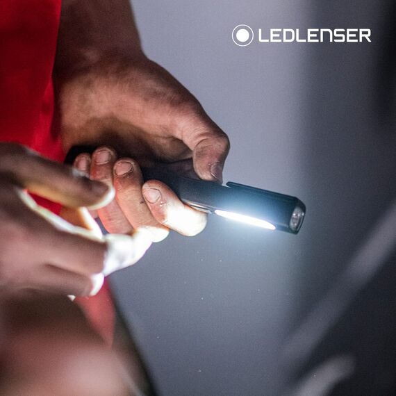 Ledlenser W2R Work Stablampe LED Werkstatt | KFZ Lampe 220 Lumen | LED Baulampe mit Akku und 7 Stunden Leuchtdauer | Werkstattlampe | Lampe zum Arbeiten | Arbeitsleuchte aufladbar