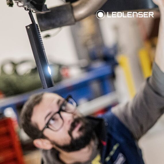 Ledlenser W5R Work Stablampe LED Werkstatt | KFZ Lampe 600 Lumen | LED Baulampe mit Akku | 6 Stunden Leuchtdauer | Werkstattlampe | Lampe zum Arbeiten | Arbeitsleuchte aufladbar | 170m Leuchtweite