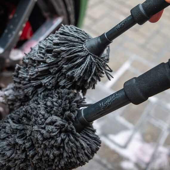 Meguiar's Supreme Wheel Brush - Felgenbürste Auto - Felgenreiniger Alufelgen - Sanfte + effektive Bürste für alle Felgentypen und Felgenoberflächen - Größe: Large 47x10cm