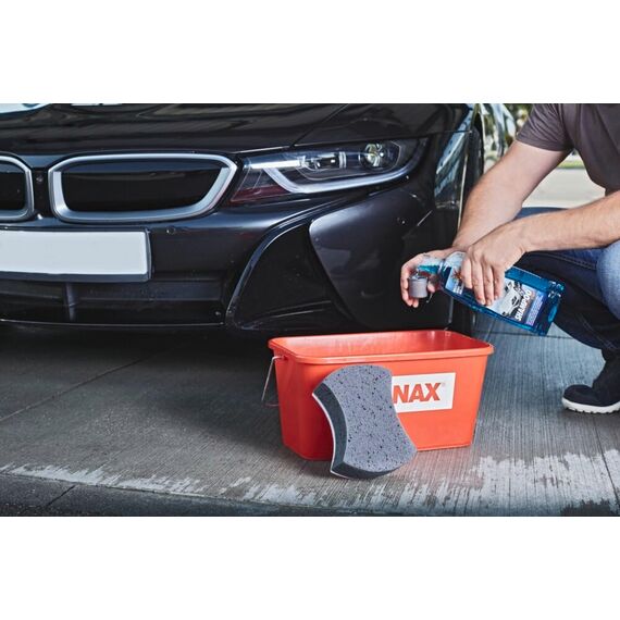 SONAX XTREME Shampoo 2 in 1 (1 Liter) Autoshampoo Konzentrat ohne Abledern zur Reinigung lackierter Oberflächen, Metall, Glas, Kunststoff & Gummi | Art-Nr. 02153000
