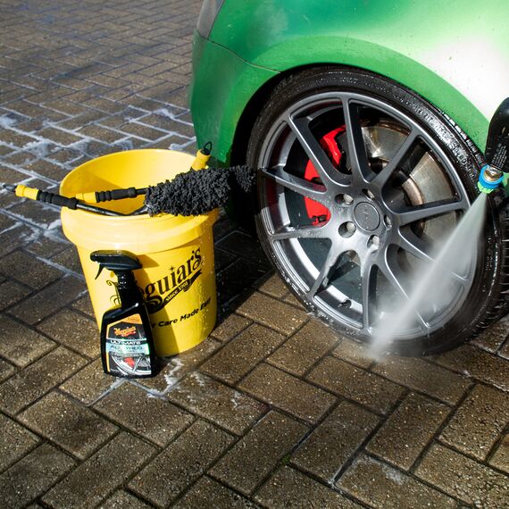 Meguiar's X190700EU Supreme Microfibre Angled Wheel Cleaning Brush, Medium, abgewinkelte Mikrofaser-Felgenbürste