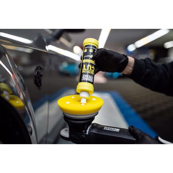 Garage Freaks Autopolitur made by menzerna - Medium Cut - Step 2- Hologrammentferner 250ml - Politur - mittlerer Schleifgrad - Hologrammentfernung - silikonfrei - made in Germany