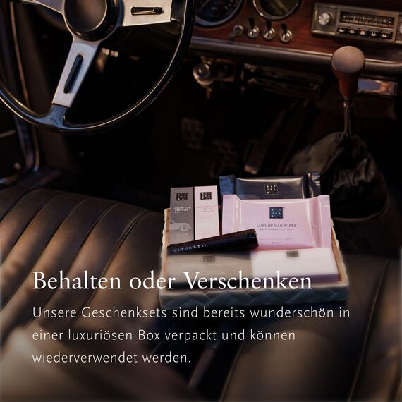 RITUALS The Ritual of Sakura Autoparfum Geschenkset – Enthält ein Autoparfum, eine Packung Autotücher und einen wiederverwendbaren Holzhalter mit 2 nachfüllbare Lufterfrischern