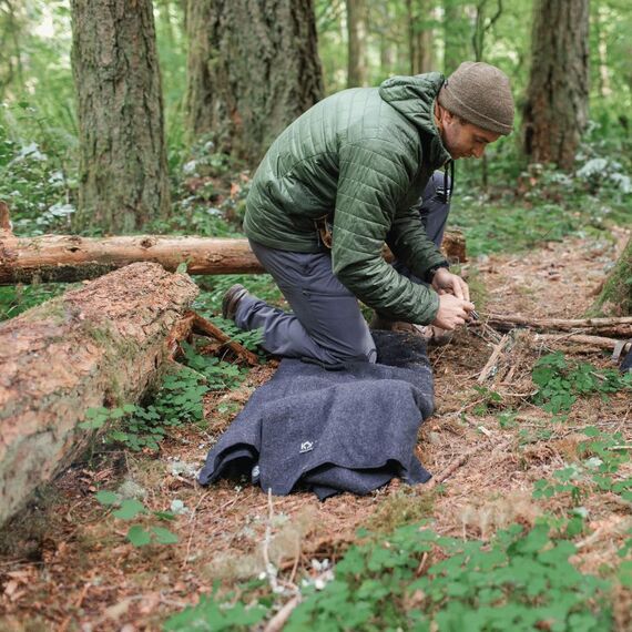 Arcturus Militärische Wolldecke, warm, dick, waschbar, ideal für Outdoor, Camping, Stadiondecke, Picknicks, Reisen, Auto- und Bushcraft-Überlebens-Kits, groß, 162,6 x 223,5 cm, 2 kg (Charokoal)