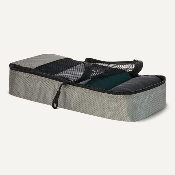 Amazon Basics Packwürfel Set für Koffer, Reise Organizer, Reißverschluss, 4 Teilig, Schmal, Grau