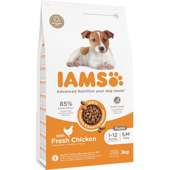 IAMS Junior Hundefutter trocken mit Huhn - Welpenfutter für Welpen im Alter von 1-12 Monaten, geeignet für kleine & mittelgroße Rassen, 3 kg
